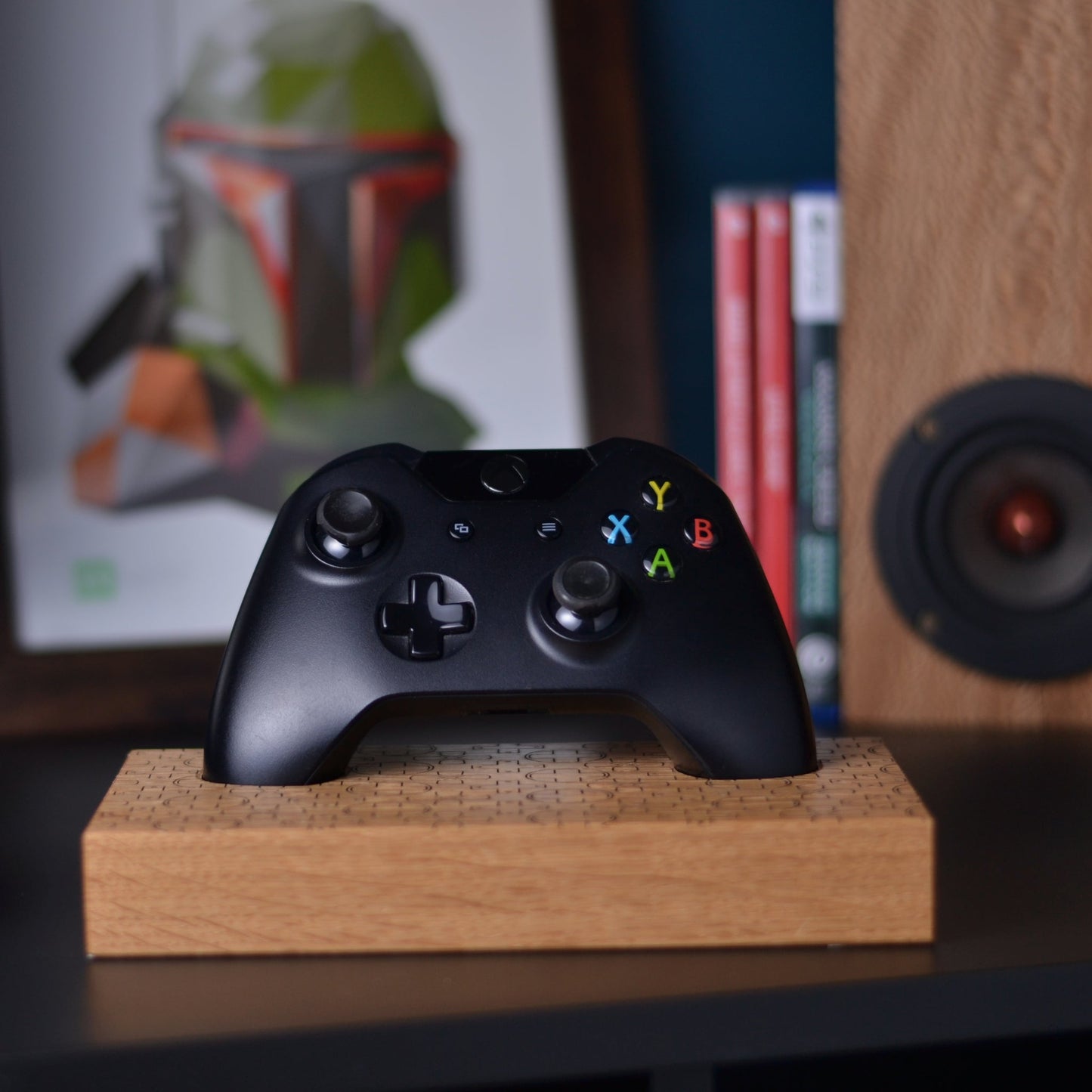 Xbox One Controller Stand in Oak with D-pad design