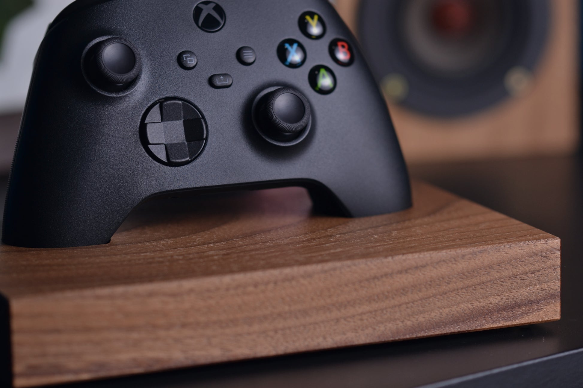 Wooden stand for Xbox series X|S controller